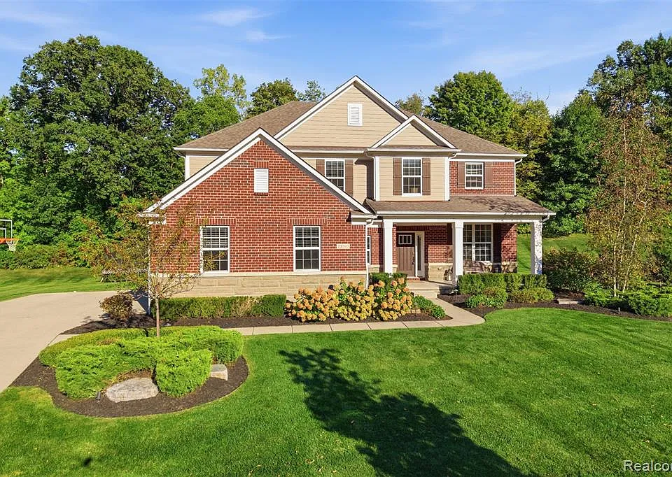 23395 Millwood East Ct