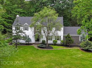 4 Adams Rd #1, Saddle River, NJ 07458