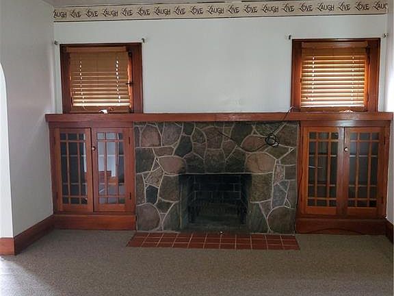 3rd image of 435 W Judson Ave