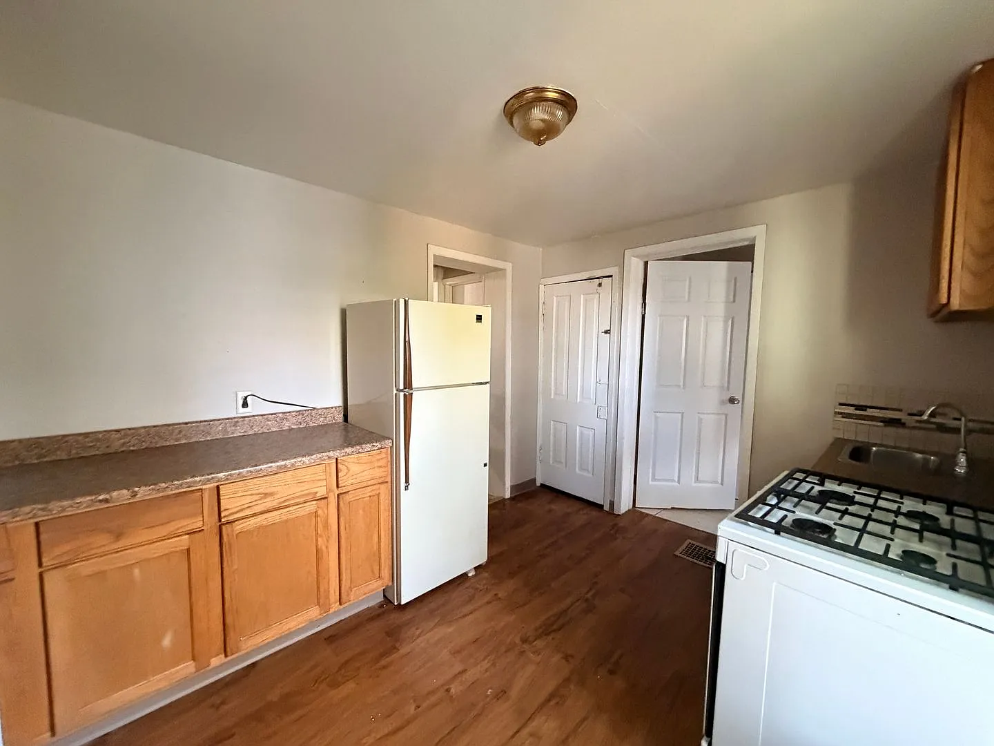 848 15th Street — Photo 2