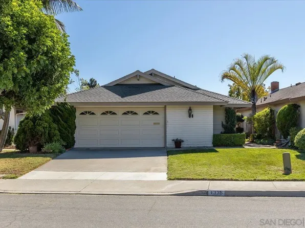 1339 Camino Linda Dr, San Marcos, CA 92078