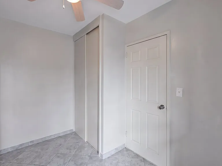 420 Park Pl #5C — Photo 11