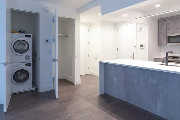 Rented by Kahen Properties | media 18
