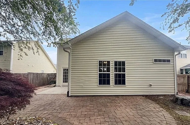2851 Mossy Meadow Dr — Photo 9