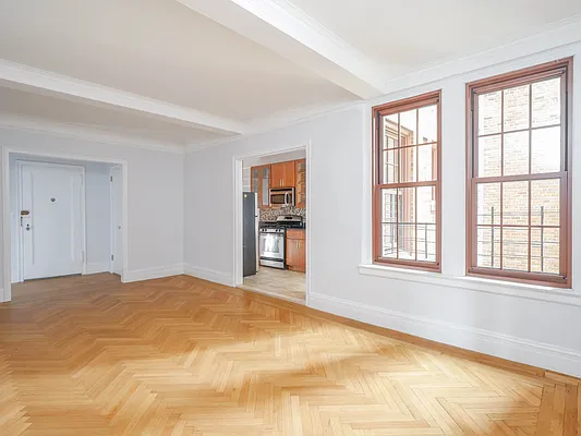 Rented by City Connections Realty | media 4