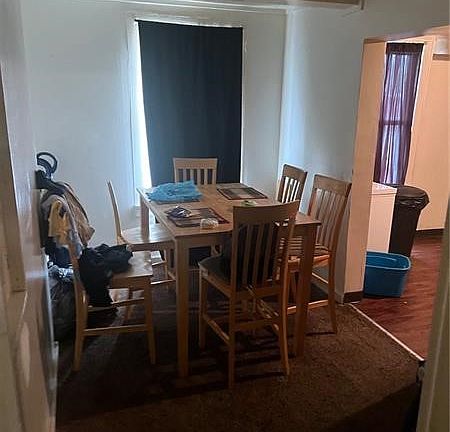 3rd image of 220 Langley Ave
