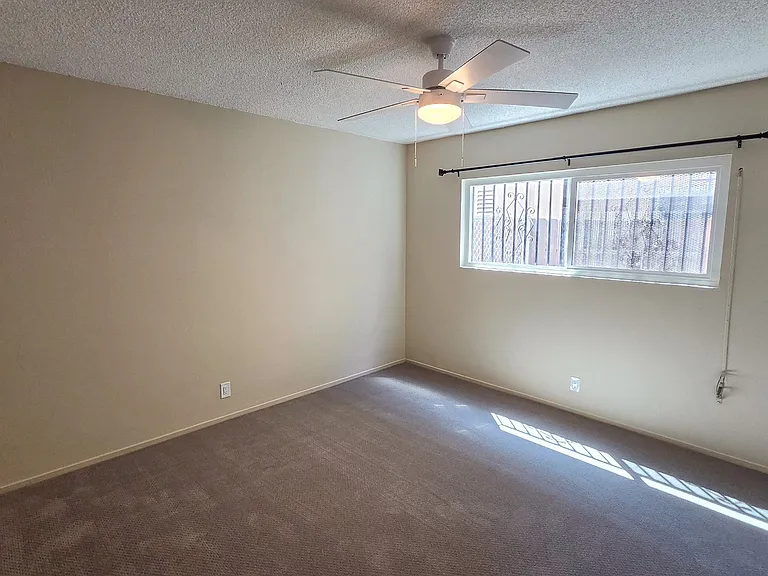 g405 — Photo 12
