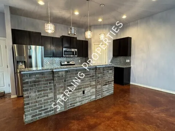 541 S Fretz Ave, Edmond, OK 73003