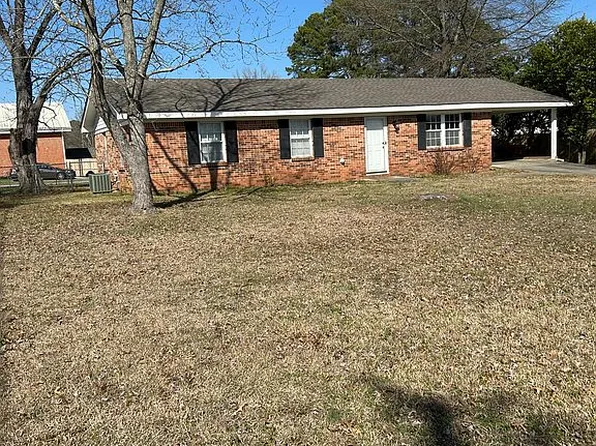 727 Larkwood Cir SW, Hartselle, AL 35640