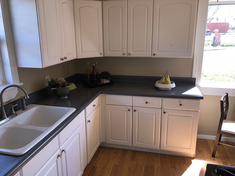 1st image of 645 W Main Ave