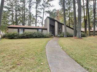 38 Stonegate Dr, Longview, TX 75601