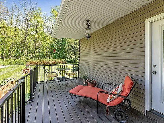 16 Mahar Dr — Photo 8