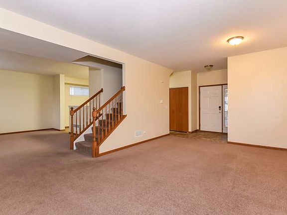3rd image of 3012 W Gloria Ln