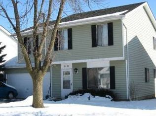 1136 Needham Rd, Naperville, IL 60563