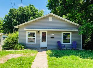 319 S Valley St, Neosho, MO 64850