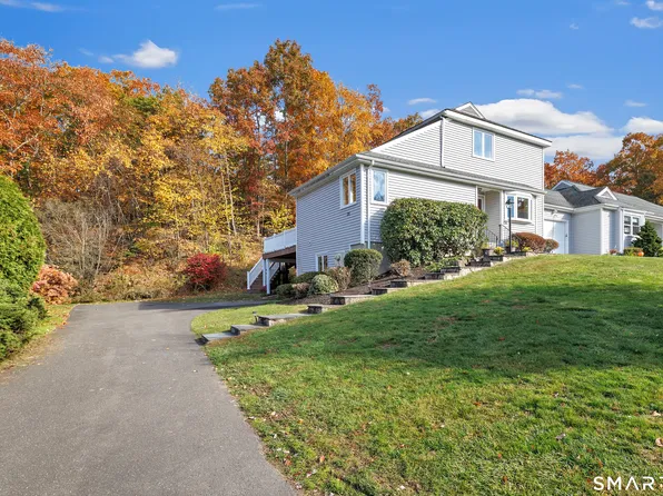 231 Deer Run #231, Shelton, CT 06484