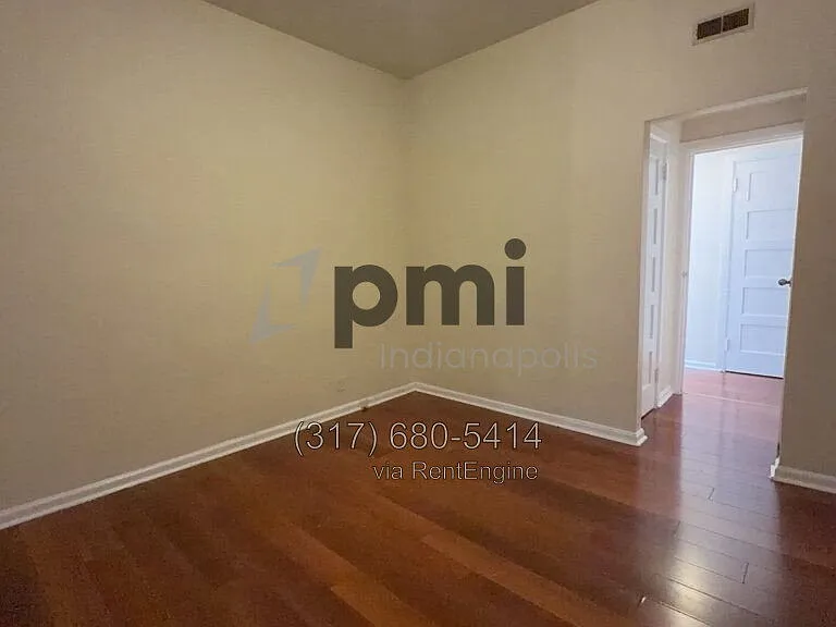 Indy Downtown Colonial Apartments — Photo 59