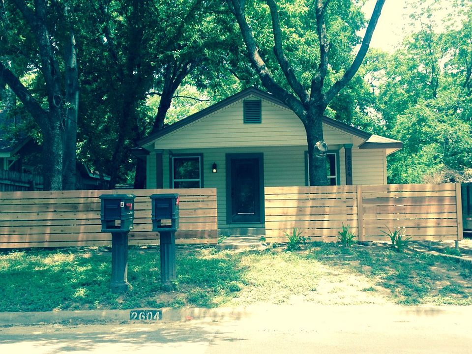 1st image of 2604 Canterbury St #A