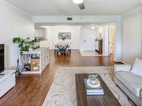 3rd image of 520 SE 5th Ave APT 2605