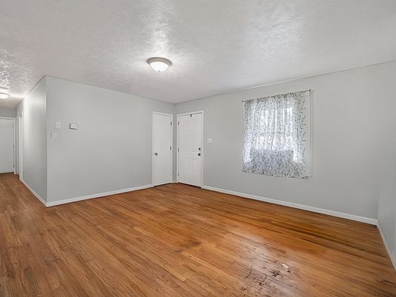 5th image of 6510 Portsmouth Dr