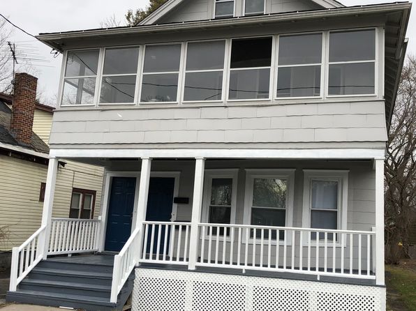 208 Hall Ave FLOOR 2