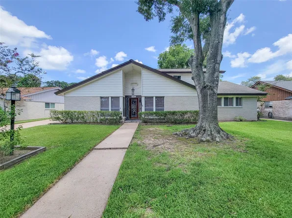18583 Martinique Dr, Houston, TX 77058