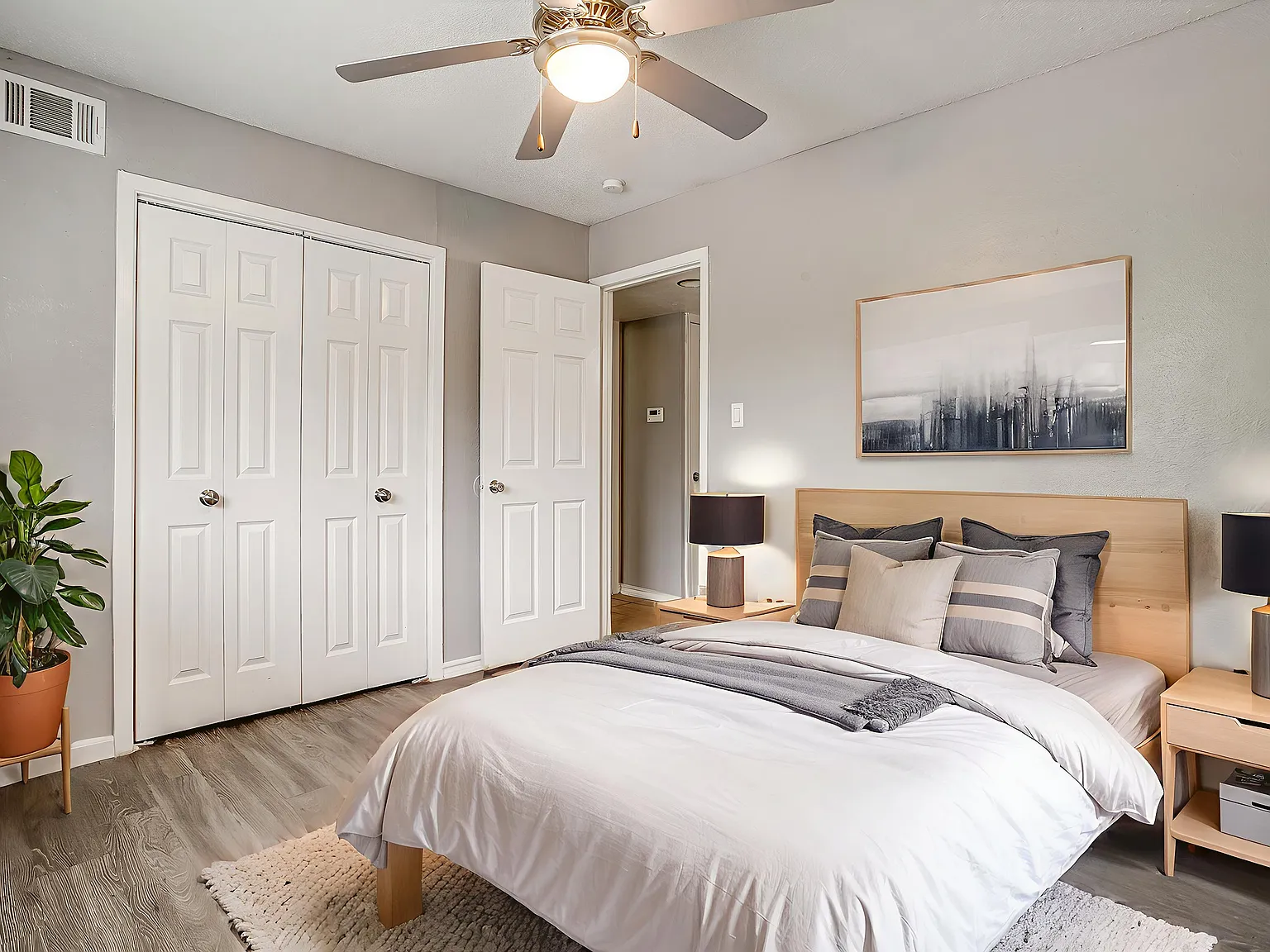 Irving Properties — Photo 3