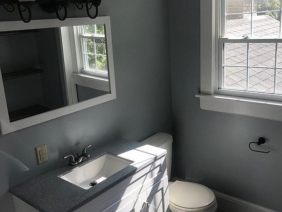 5th image of 158 Belleview Ave