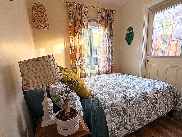 Sunroom with Full Bed