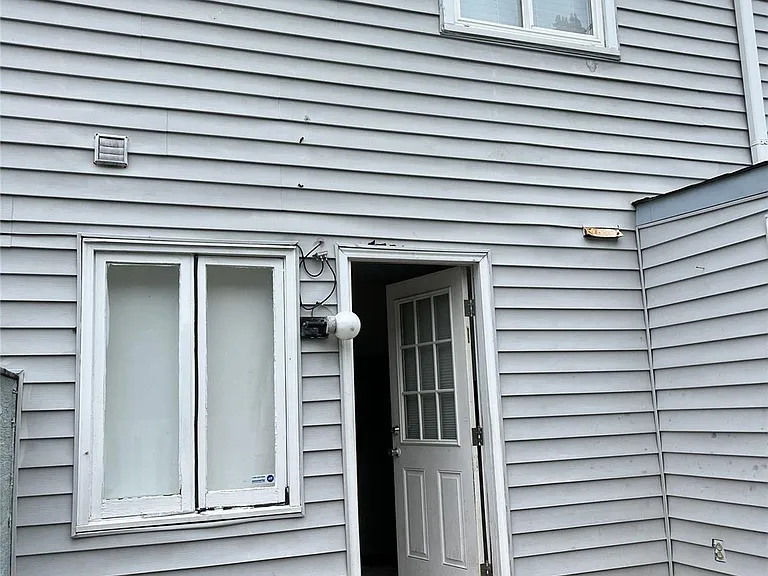 1911 Smoke Ridge Ct #5 — Photo 16