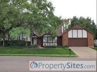 203 W Ridgeline Dr, Washington Terrace, UT 84405