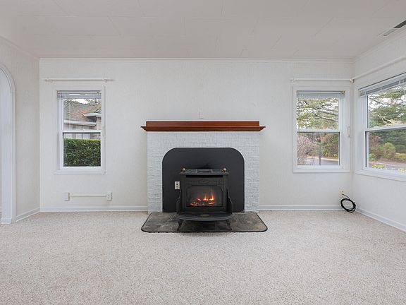 5th image of 1126 SW 62nd St