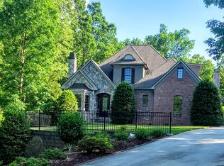 804 Cooks Cove Rdg, Lake Wylie, SC 29710