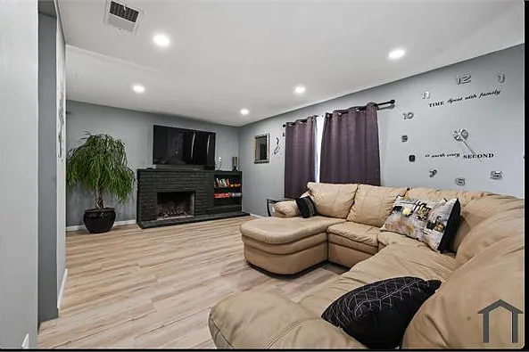 325 Falcon Dr — Photo 6
