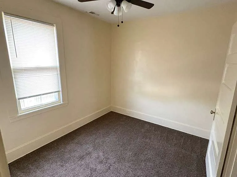 3610 W 46th St #2 — Photo 4