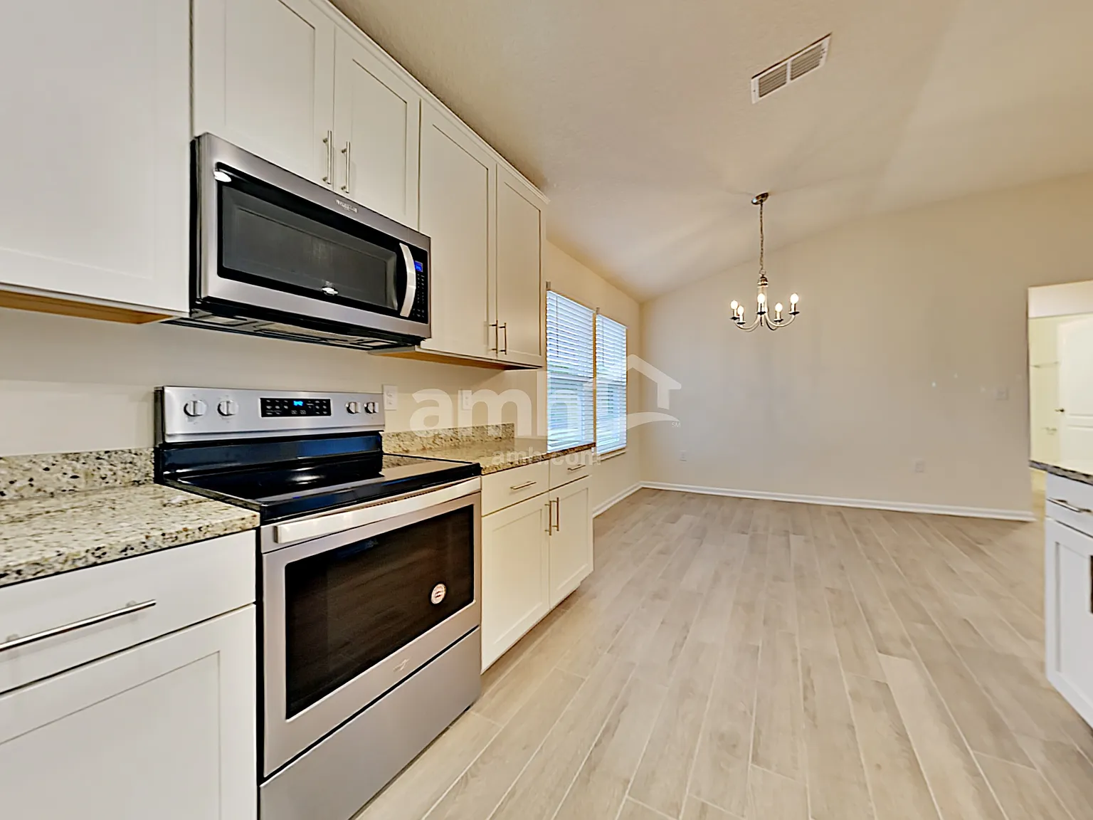 4 bed, 3.0 bath, 2363 sqft, $2,835 — Photo 4