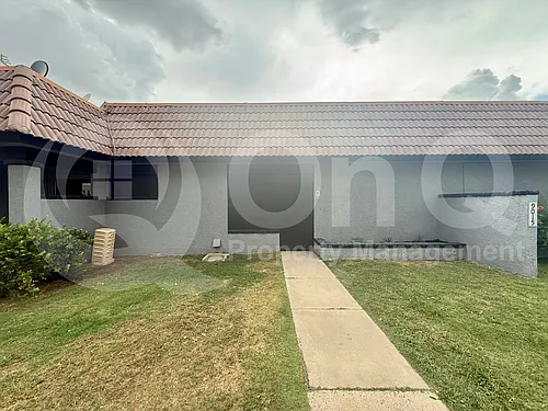 9015 W Elm St #7 Photo 1