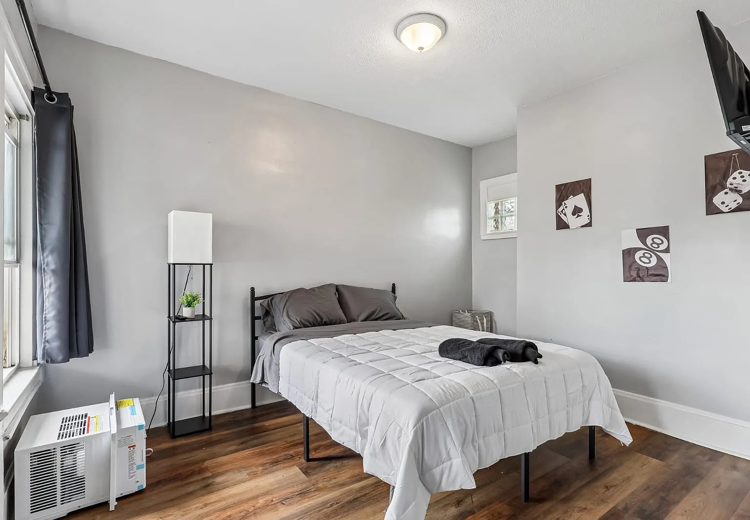 3 bed, 850 sqft, $1,950 — Photo 3