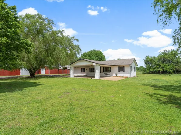 1220 W Harris Rd, Muskogee, OK 74401