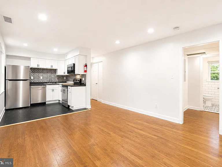 3927 Pennsylvania Ave SE #101 — Photo 7