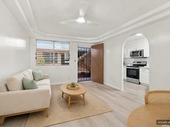 94-245 Leowahine St #1022, Waipahu, HI 96797