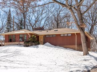 4051 Valentine Ct, Arden Hills, MN 55112