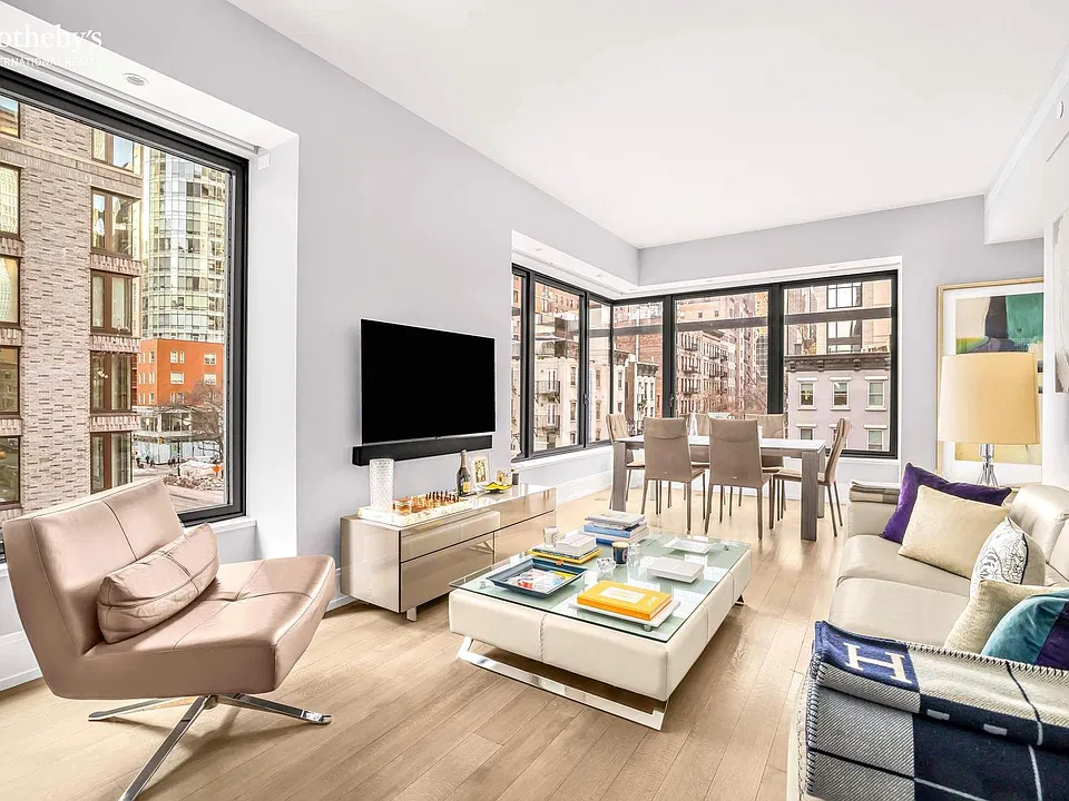 301 E 50th St #3B