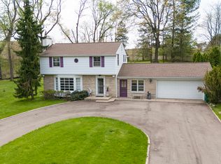 1734 Greenbriar Dr, Portage, MI 49024