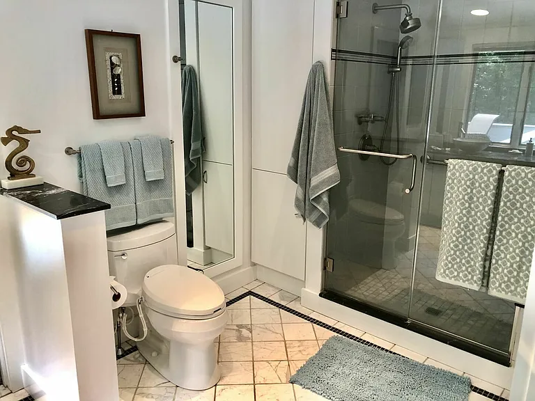 34 Rolling Hill Ct E — Photo 16