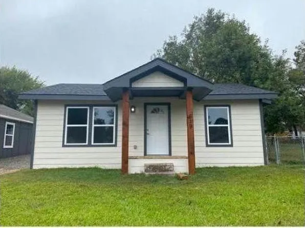 619 E Murray St, Denison, TX 75021