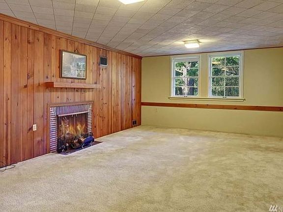 4th image of 12225 9th Ave NW