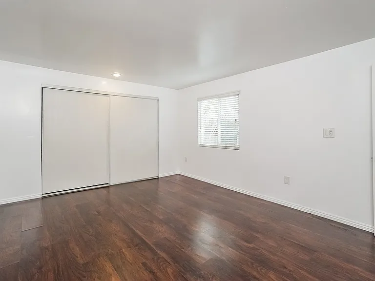 903 E Colden Ave — Photo 9