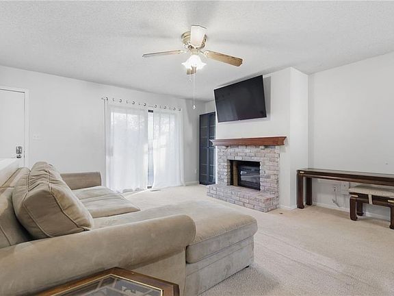 4th image of 10806 Westgate Rd