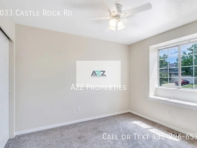 1033 E Castle Rock Rd — Photo 11